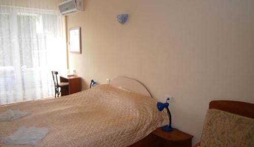 Standard Double or Twin Room (2 Adults + 1 Child)