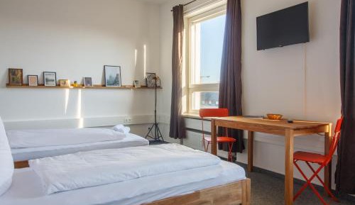 Budget Double Room with Shared Bathroom