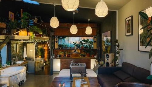 Apartment with Garden View