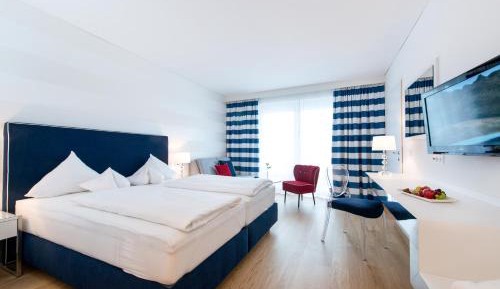 Deluxe Double Room with Balcony and Lake/Werzers Badehaus view