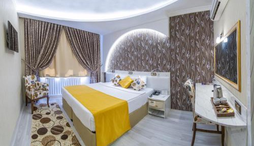 Deluxe King Room