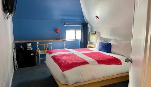 Budget Queen Room 