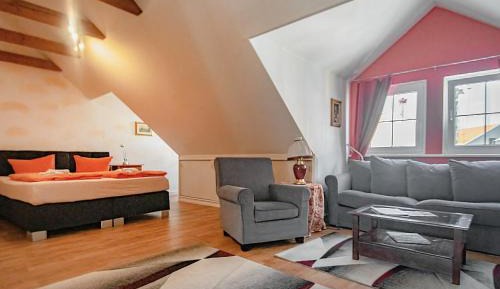Studio Apartment with 3 beds