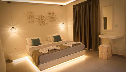 Junior Suite with Hot Tub (Adults only)