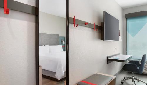 Standard King Room