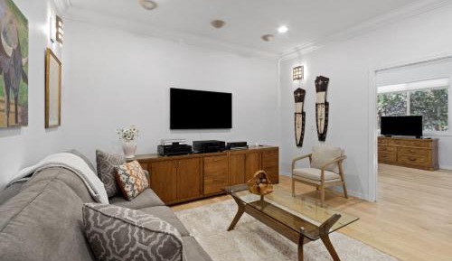 One-Bedroom House