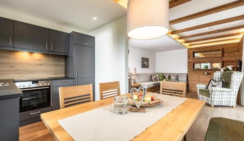 Apartment with Garden View