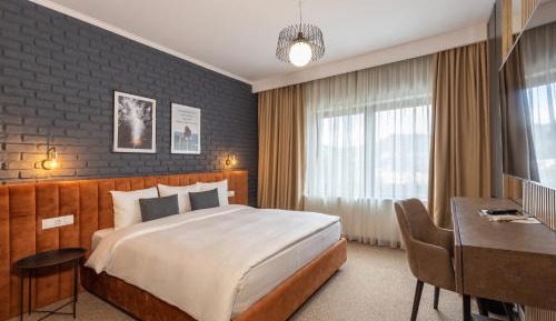 Junior Suite with City View