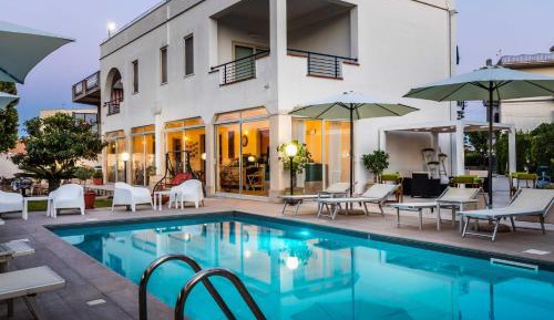Triple Room with Pool View