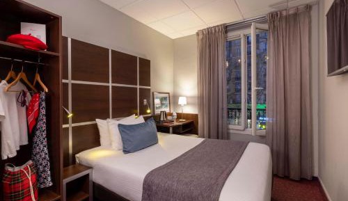 Classic Single Room with Street View