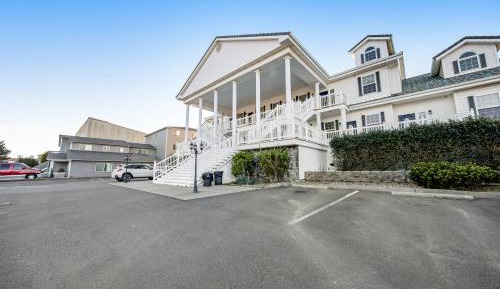 One Bedroom Apartment