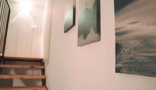 Studio - Split Level