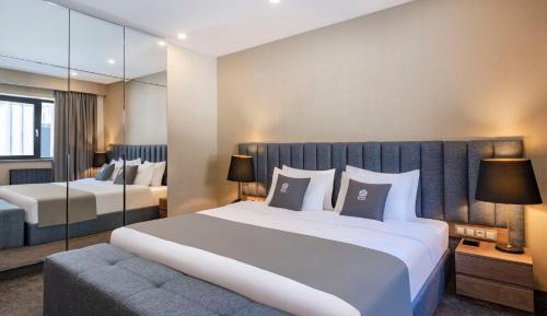Superior King Room