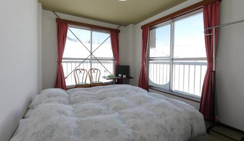 Twin Room with Shared Bathroom