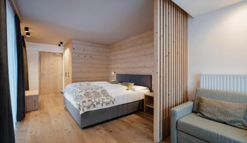 Superior Double or Twin Room with Mountain View