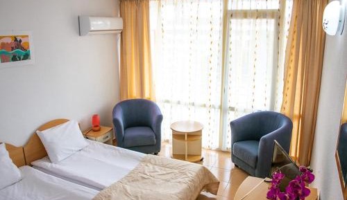 Superior Deluxe Double or Twin Room 