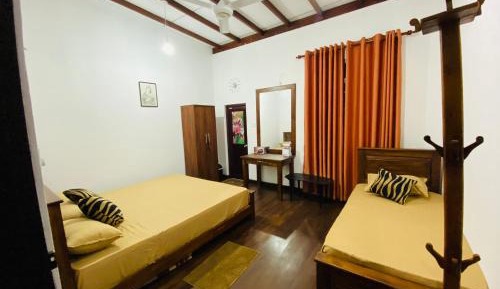 Deluxe Family Room