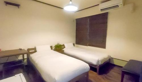 Twin Room with Bath