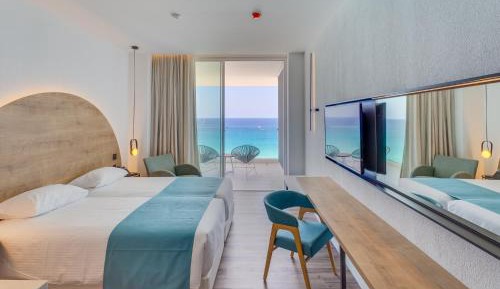 Front Sea View Junior Suite 