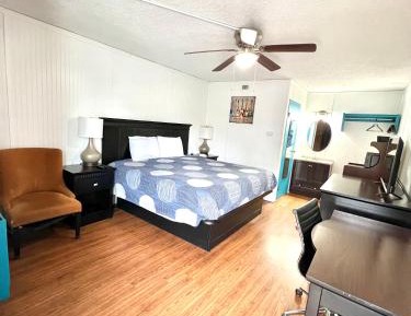 Standard King Room - Non Smoking