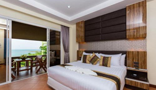 Deluxe Family Room (4 Adults)