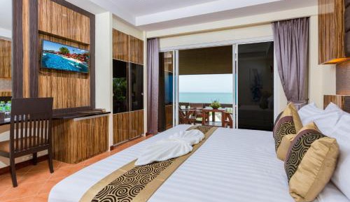 Deluxe Family Room (5 Adults)