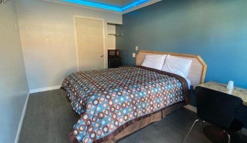 Queen Room - Non Smoking