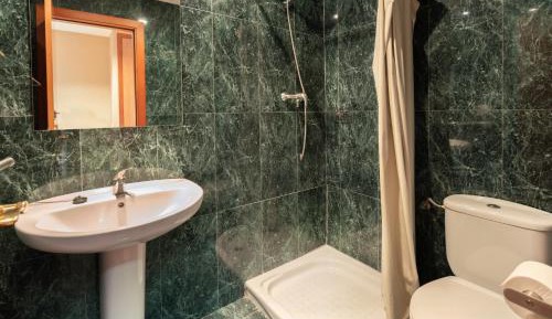 Single Room with Bathroom