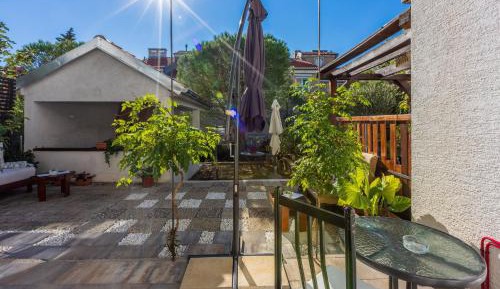 Five-Bedroom Holiday Home
