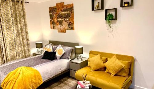 Studio Apartment