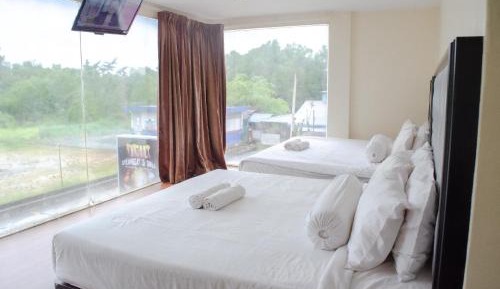 Superior Family Room