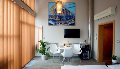 Comfort Triple Room