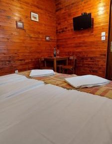 Quadruple Room with Private Bathroom