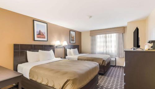 Queen Room with Two Queen Beds - Accessible/Non-Smoking 