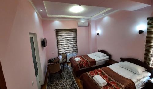 Twin Room with Shower