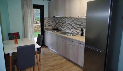 Apartment with Garden View