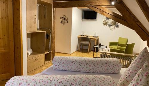 Large Double Room