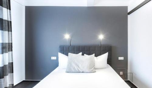 Single Room with Private Bathroom