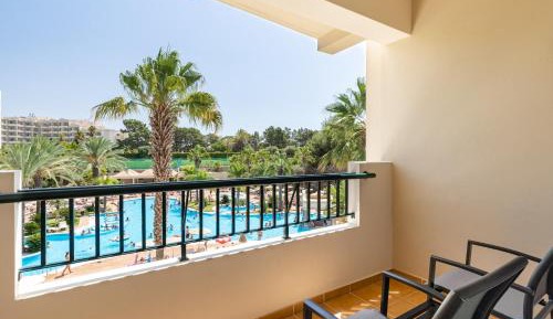 Family Plus Room with Pool View