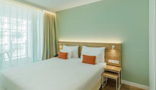 Deluxe Suite with Sea View