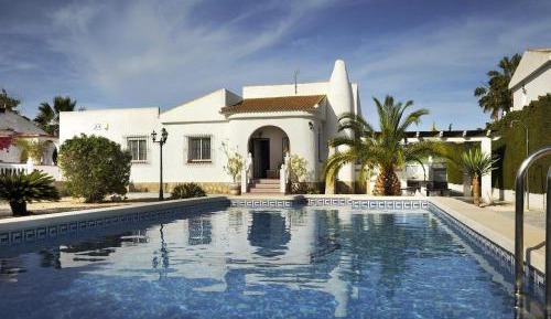 Villa with Garden View