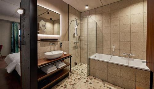 City Comfort Room