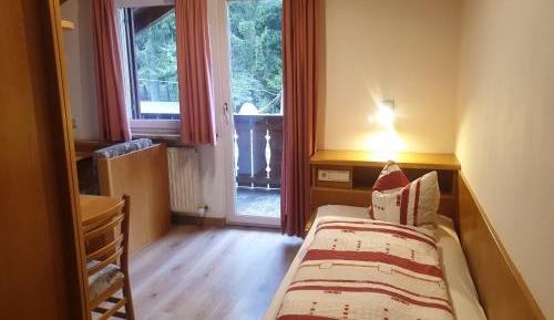 Budget Single Room