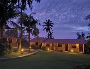 Suite with Garden View