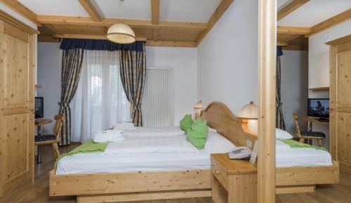 Classic Double or Twin Room