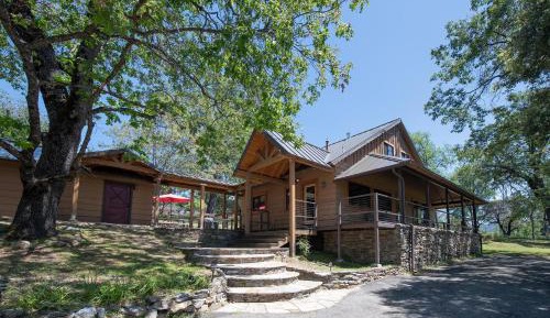 Two-Bedroom Holiday Home