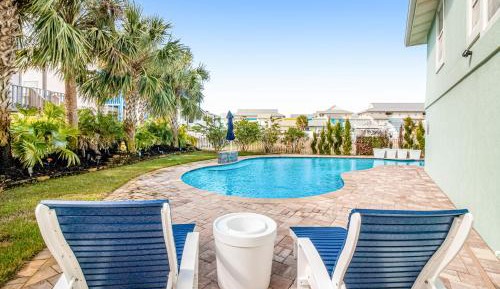 Four bedroom holiday home 