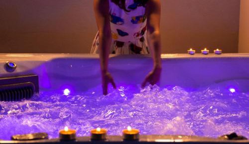 Suite with Hot Tub
