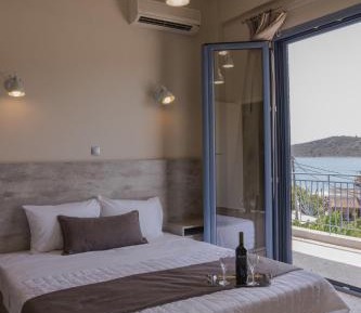 Studio with Sea View