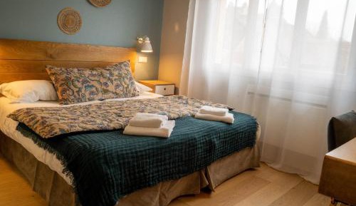 Double Room with Shower - Valley View